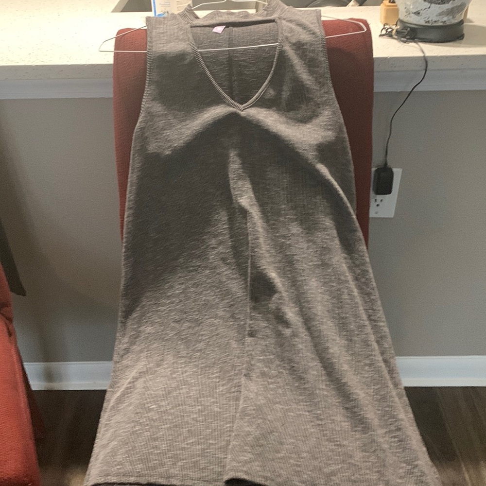 Choker dress with V-neck. Knee length